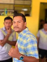 <em>Andres Caal</em>